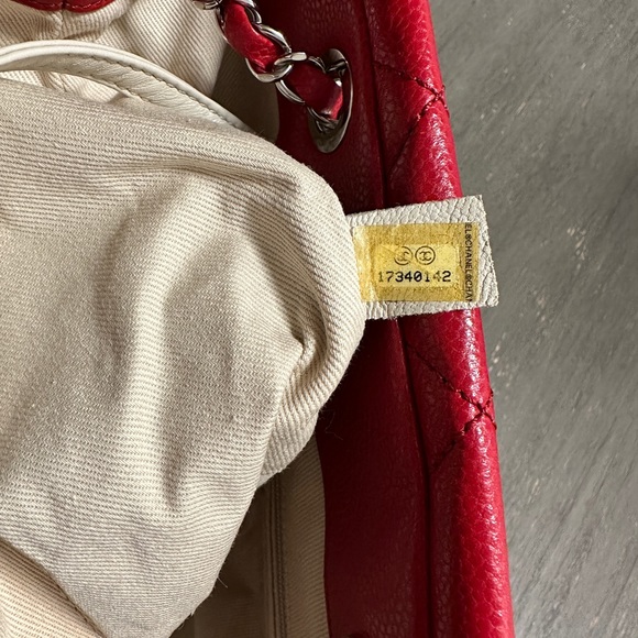 Chanel shopping tote - Picture 11 of 16